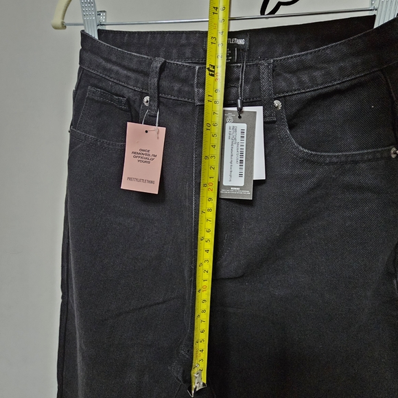 NWTPrettyLittleThing Charcoal Washed Black High Waist StraightLeg DenimJean sz 8 - Picture 14 of 14